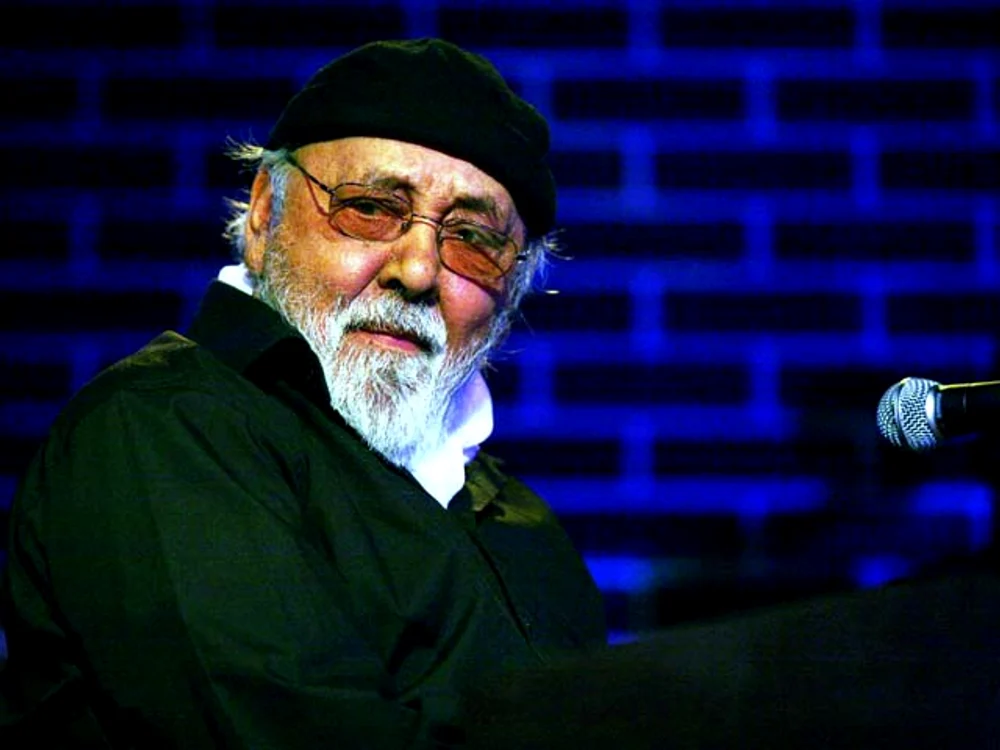 Pianistul și compozitorul Johnny Răducanu 