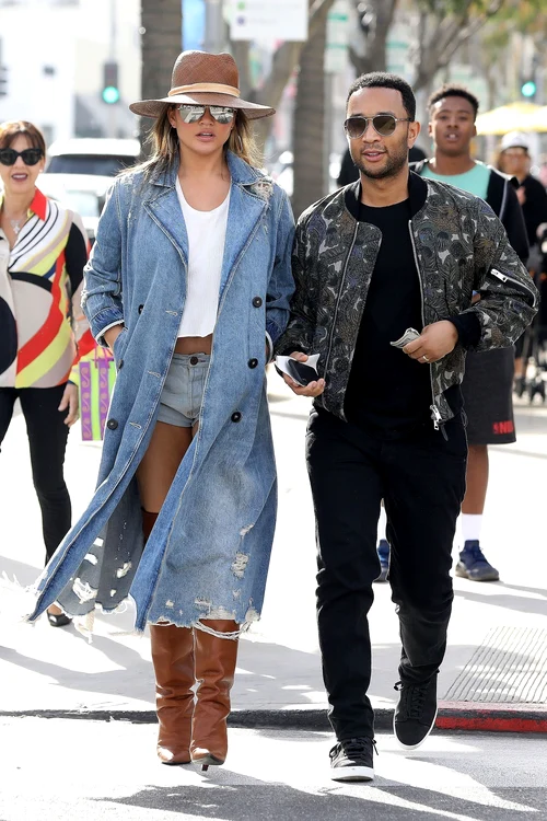 Chrissy Teigen and John Legend shop after lunch at Il Pastaio jpeg