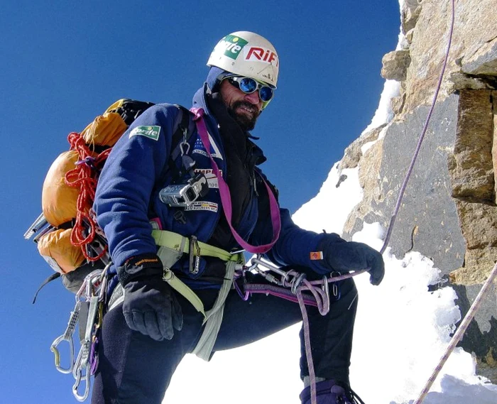 Ticu Lăcătuşu, din nou în ascensiune în Himalaya FOTO facebook