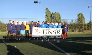 Echipele de start din meciul demonstrativ disputat in deschiderea Campionatului Naţional al UNSR jpeg