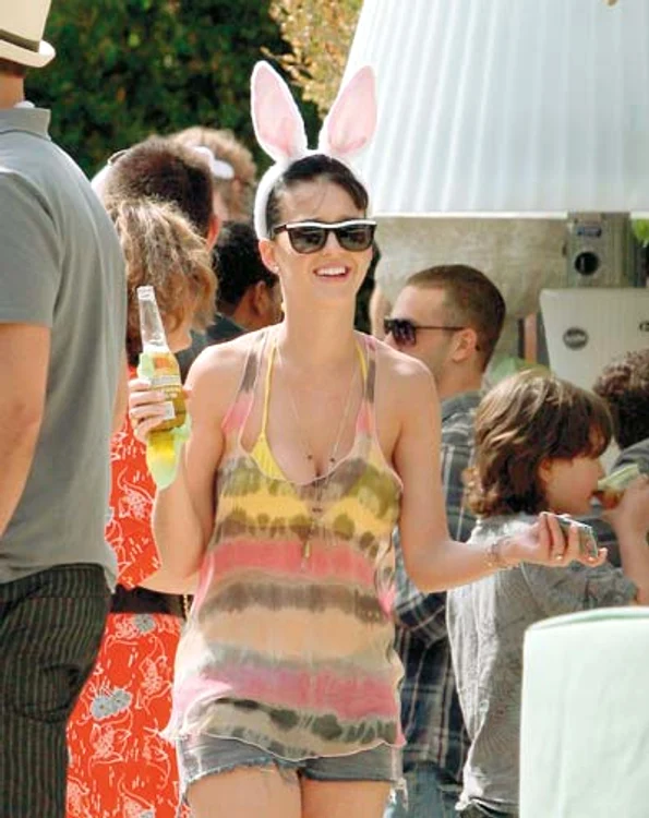 Mariah Carey (44 de ani) încinge  imaginaţia „urecheatului”  Nick Cannon (33 de ani) (Fotografii: Guliver/Splashnews/Gettyimages)