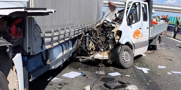 Accident pe DEx12 Craiova-Pitești
