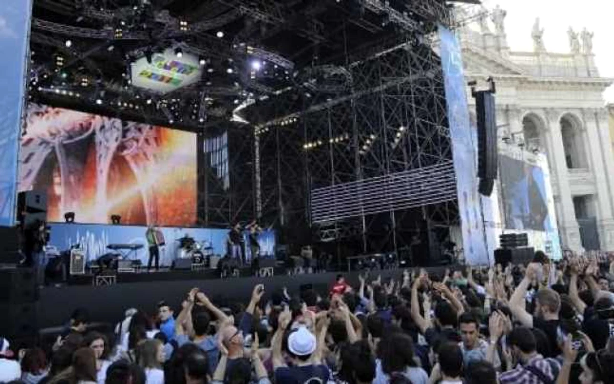 Hoţii români au profitat de evenimentele festive desfăşurate în aer liber de 1 mai