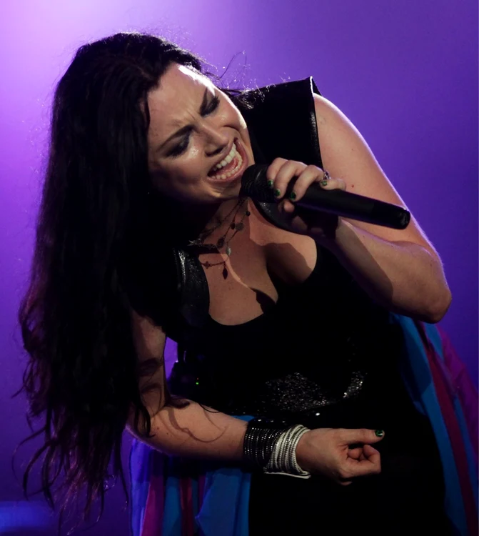 Cântăraţa Amy Lee a devenit mama pentru prima oară FOTO Wire Photos/Reuters