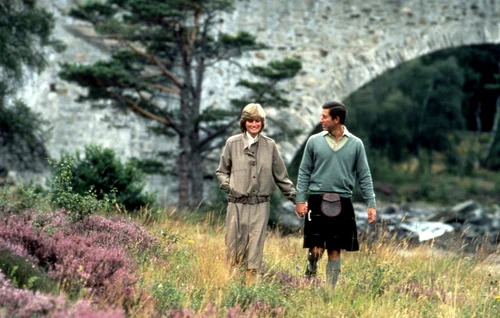 Prințul Charles și Prințesa Diana la Castelul Balmoral. FOTO: Profimedia