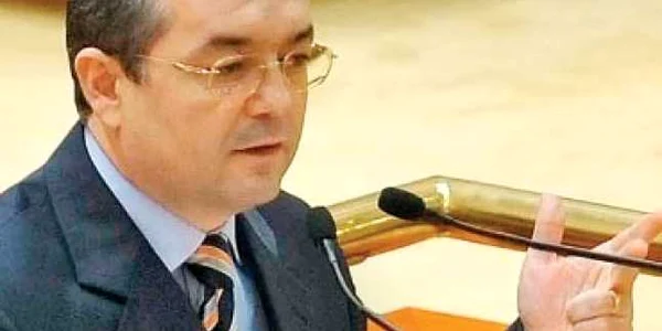 Boc: "Pasajul Băneasa va fi inaugurat la 1 decembrie 2009"