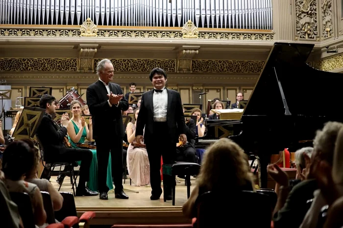 Când muzica se vede cu inima. Concertul lui Nobuyuki Tsuji la Ateneu