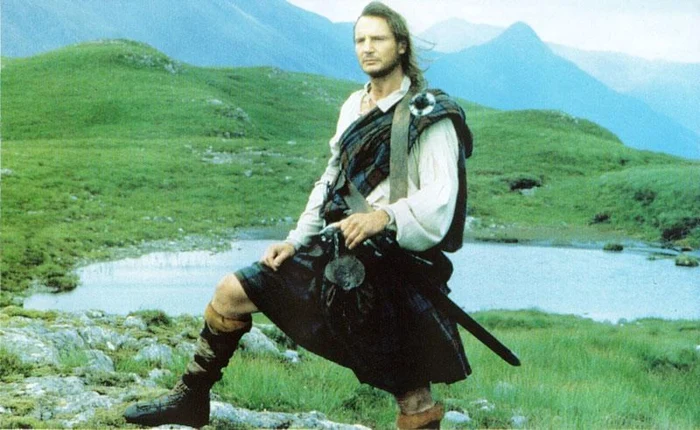 Liam Neeson în kilt