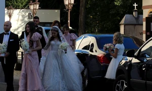 Teodora, fiica cea mare a lui Gigi Becali, s a căsătorit religios sâmbătă, 12 octombrie jpeg