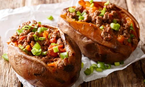 Cartofi dulci umpluti  Sursa foto shutterstock 1012614088 jpg