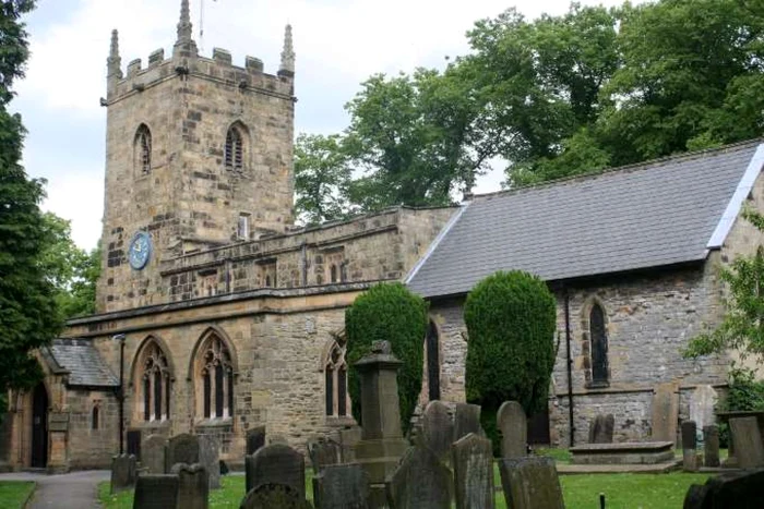 Parohia din Eyam FOTO historic-uk.com