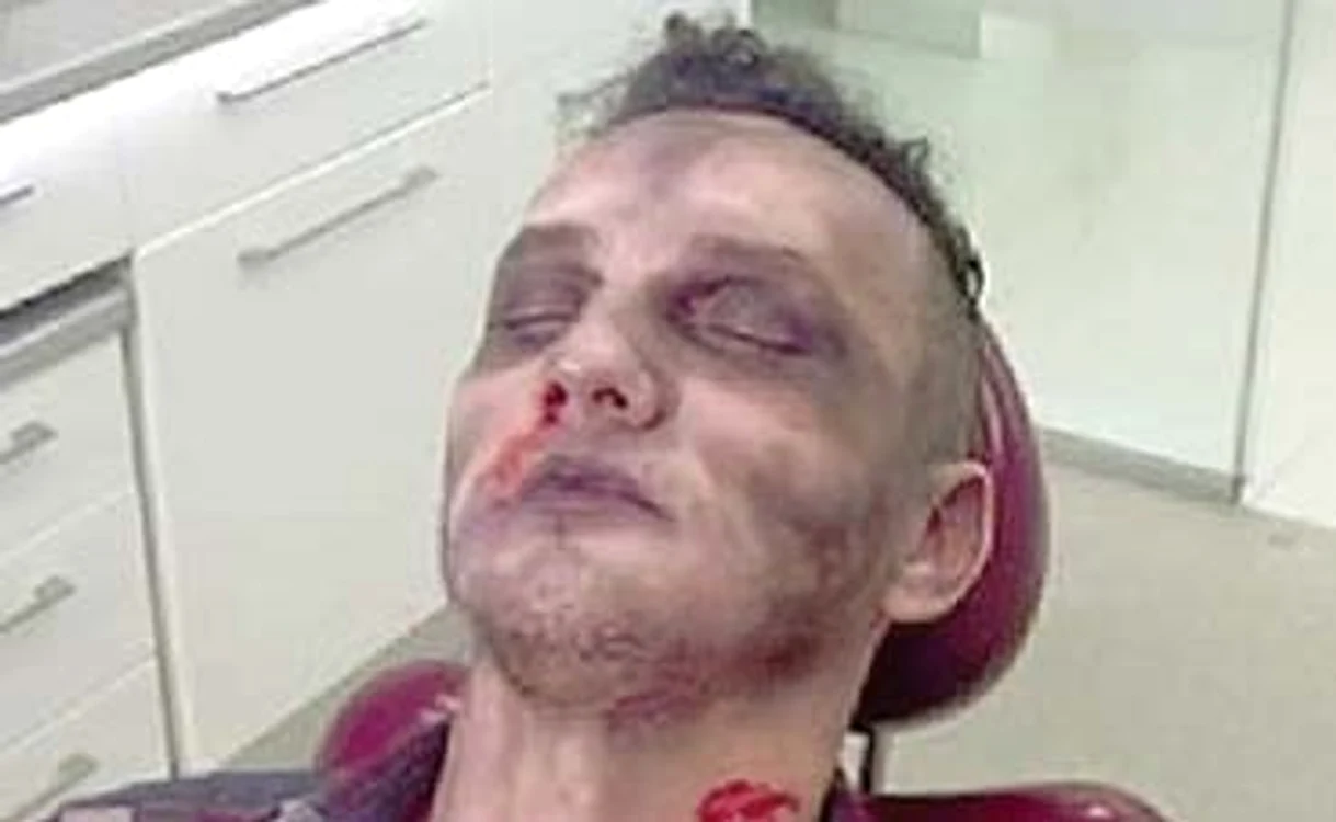2016 În rolul unui zombie, în videoclip