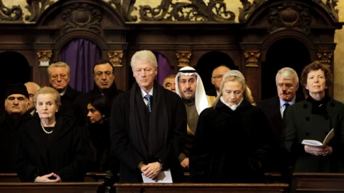 Soţii Clinton la funeraliile lui Havel