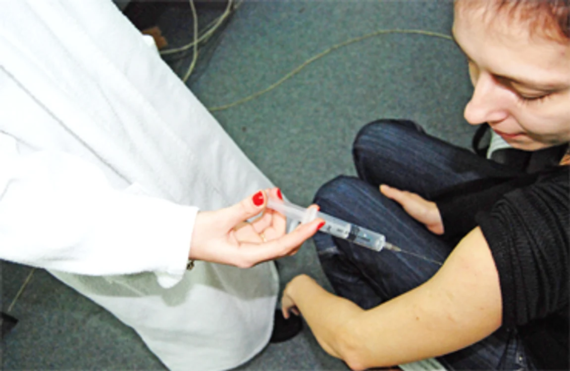 Vaccinarea se poate face doar pe baza acordului verbal. foto: Virgil Lăpădatu