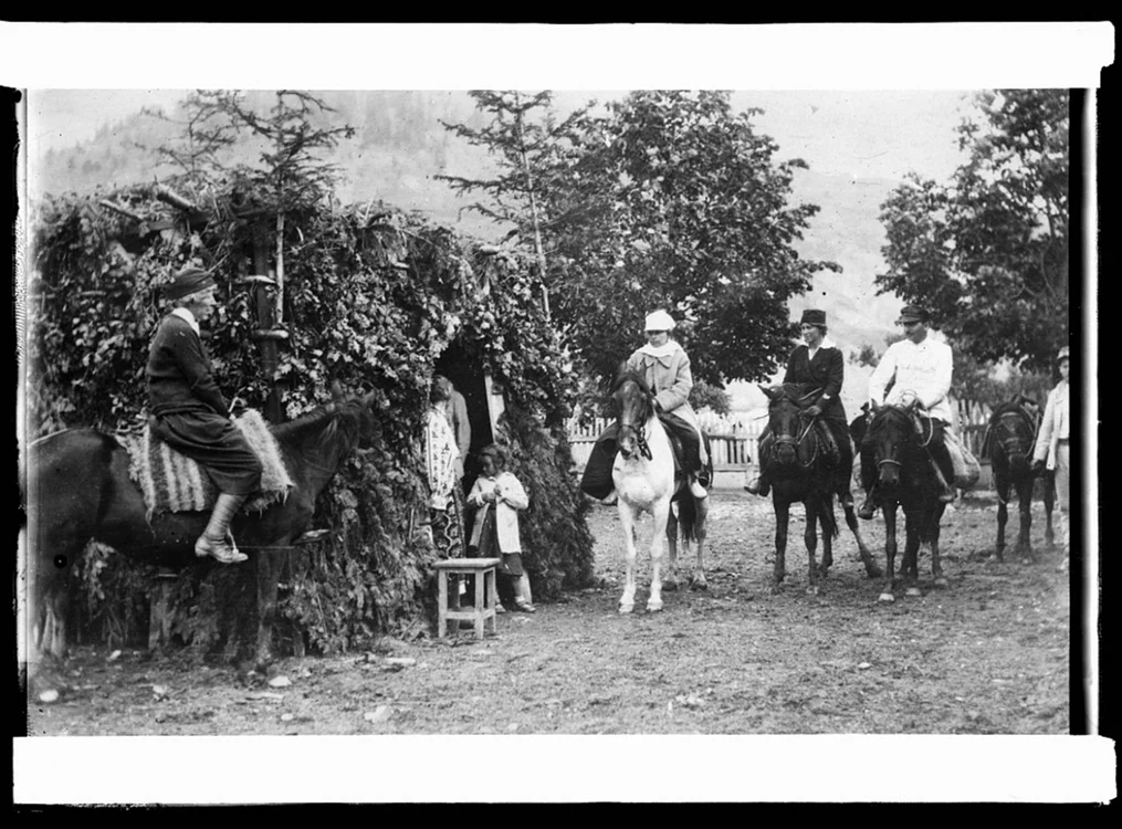 american red cross in catun izolat din carpati 1919