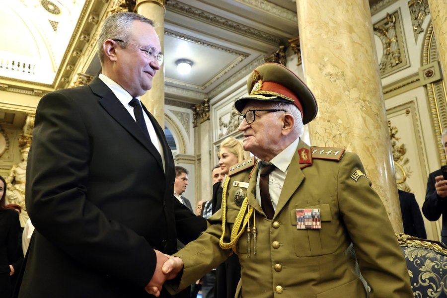 Ciucă, de ziua Veteranilor de Război: România le datorează independența, suveranitatea și integritatea teritorială