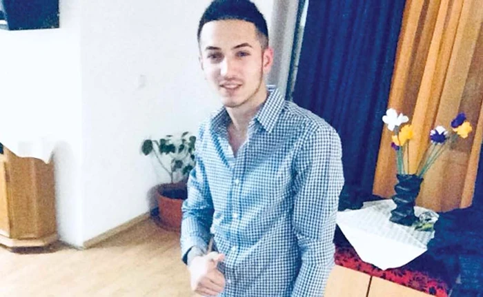 
    Dan Alexandru,  unul dintre  puştii ucigaşi Foto: Facebook / Daniel Alexandru Dasaev   