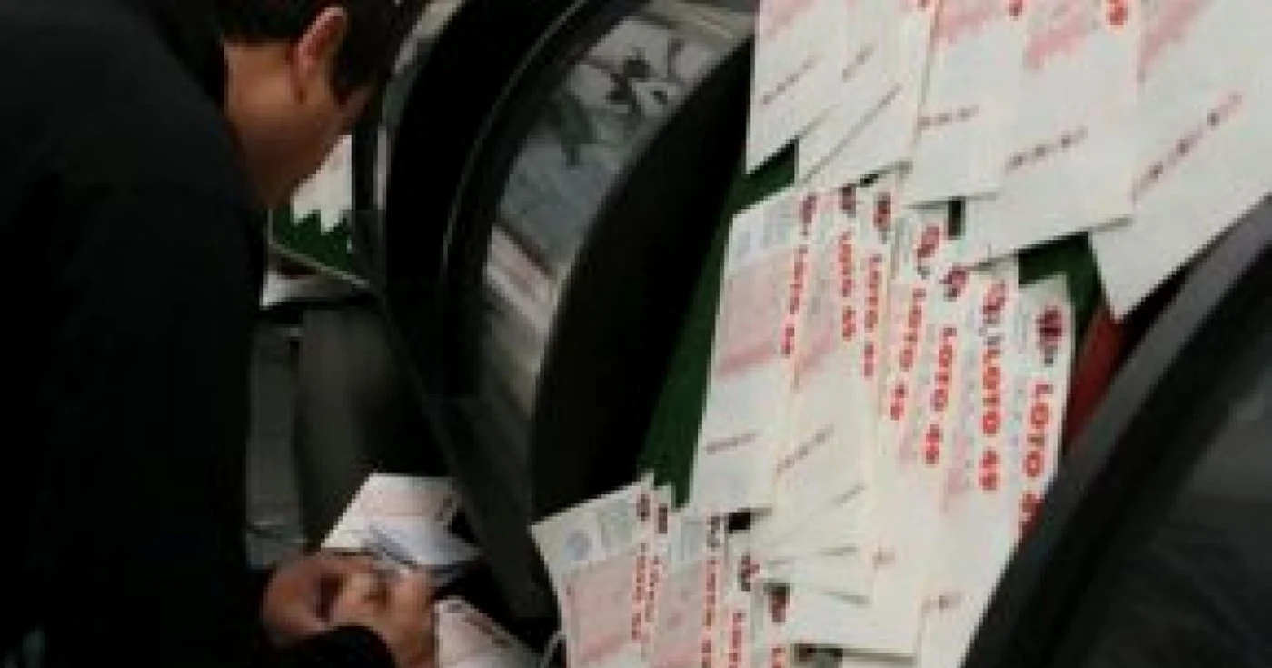 Premiul la extragerea Loto 6/49 nu a fost câştigat