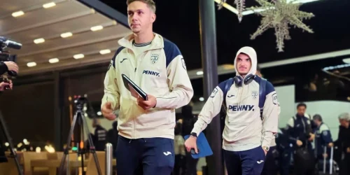 https   www prosport ro  wp content uploads 2025 11 Primele imagini cu nationala Romaniei in Bosnia inaintea meciului decisiv de la Zenica jpg webp