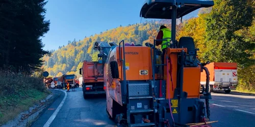 Lucrări asfaltare DN 1 Predeal Foto