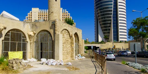 Moscheea Masjid Al Saghir  Haifa, Israel FOTO Shutterstock jpg