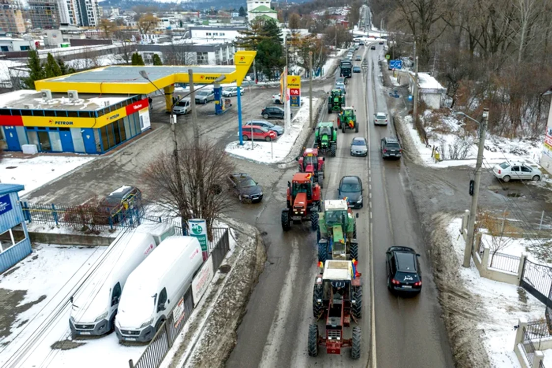 Fermierii și transportatorii protestează de șapte zile
