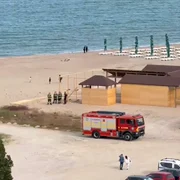 Posibilă dronă semnalată pe litoral, în zona Zoom Beach. Autoritățile verifică situația la fața locului  FOTO captura video YT Ziua de Constanta