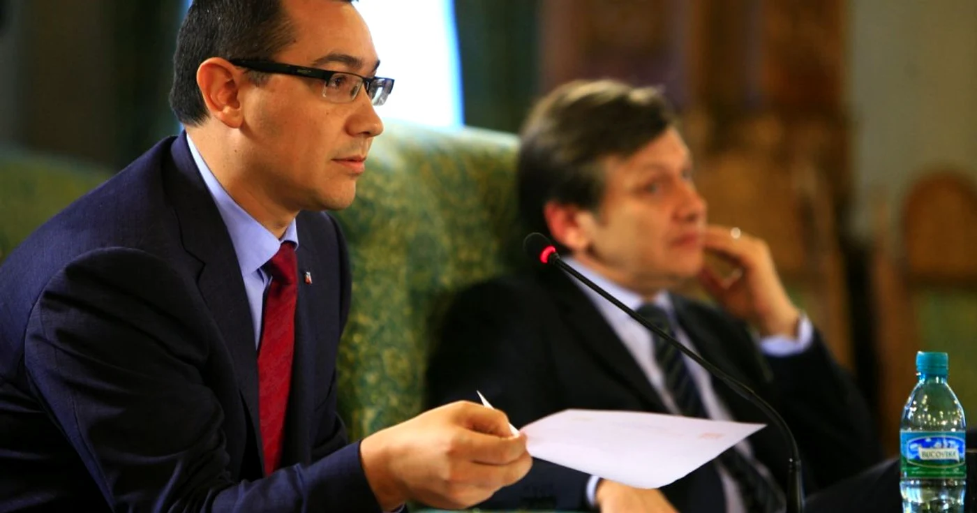 Victor Ponta ;i Crin Antonescu au pregătit lista miniştrilor cu care se vor prezenta la Cotroceni