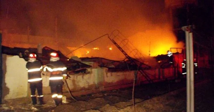 Incendiul a fost cauzat de un scurtcircuit