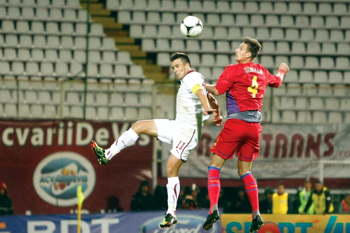 
    Daniel Pancu speră să-i ducă pe rapidişti în fazele superioare ale Cupei LigiiFoto: Mediafax  