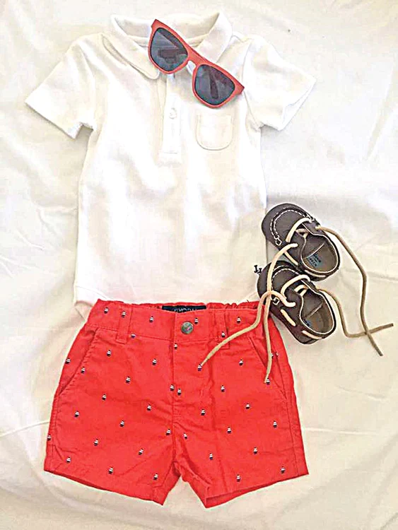 Micuţul Milan, îmbrăcat ca un dinamovist veritabil