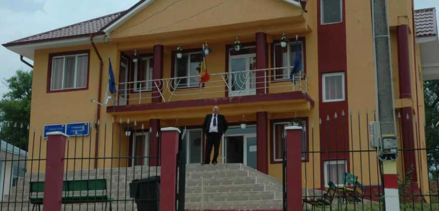 Ionel Gălăţanu, primarul comunei Odobeşti, a fost condamnat pentru abuzuri FOTO Facebook