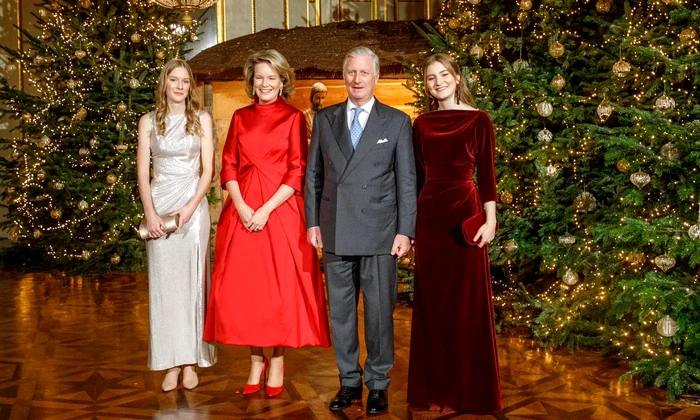 Regele Philippe al Belgiei și Regina Mathilde, cu Prințesa Elisabeta și Prințesa Eleonore la Concertul regal de Crăciun 2024   Casa Regală belgiană (1) jpg