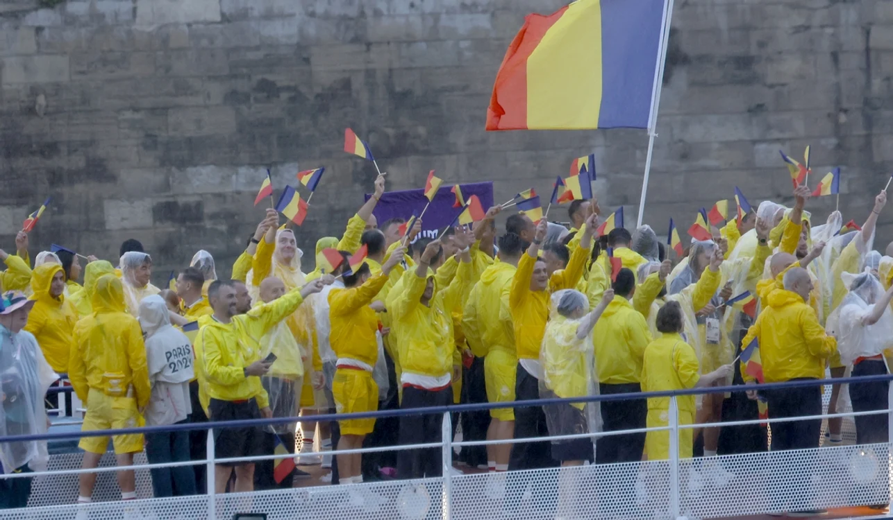 România a defilat în ceremonia de deschidere a Olimpiadei (FOTO: EPA)