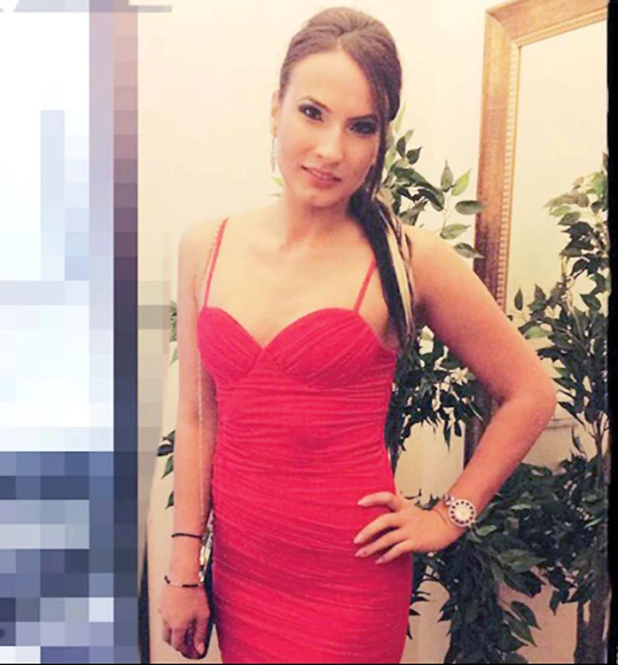 
    În timp ce victima ei zace pe patul de spital, Paula Monica Gogu se odihneşte, departe de munca de birouFoto: monitorulvn.ro  