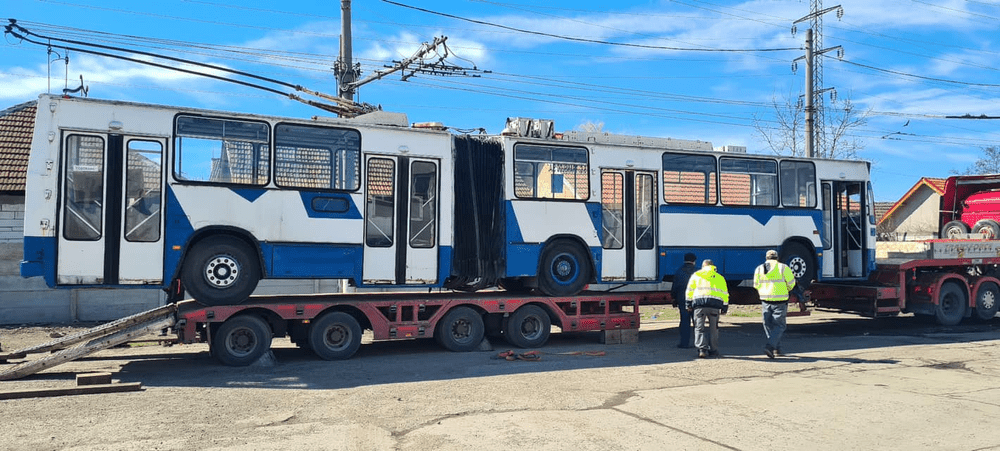 Troleibuz de la societatea de transport în comun din Târgu Jiu, expus în cadrul Muzeului Transporturilor din Timișoara