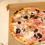ionut daogaru pizzerie in severin FOTO Alexandra Georgescu 