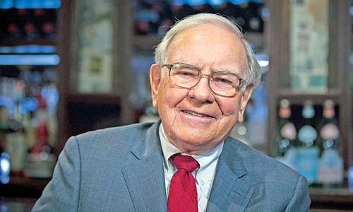 Miliardarul Warren Buffett îţi spune care  sunt cele mai simple metode  să rămâi cu portofelul plin  jpeg