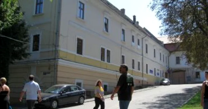 Alba Iulia: Arhitectură militară pentru clădirea comisariatului