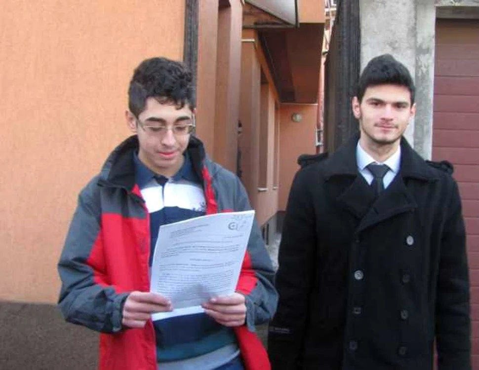 Plângere penală depusă la DNA de Asociaţia Elevilor din Constanţa la adresa primarului Radu Mazăre