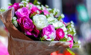 4buchet de flori primite jpg 0 jpeg