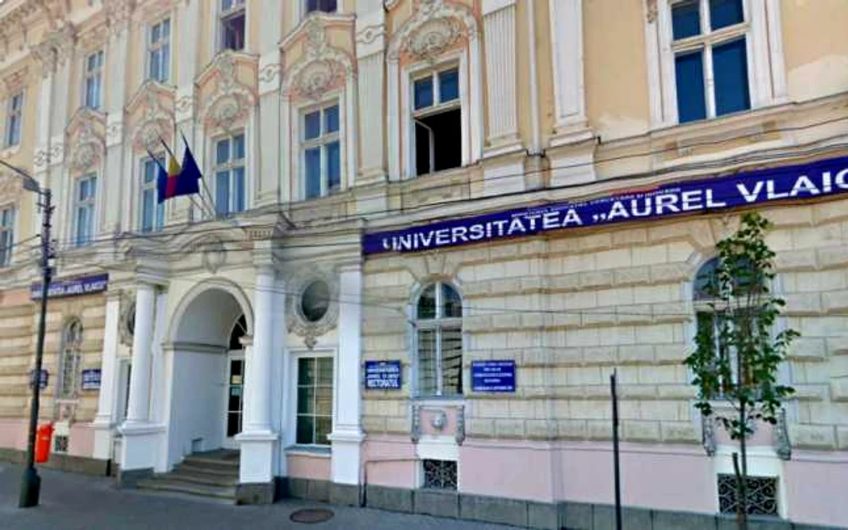 Universitatea Aurel Vlaicu Arad FOTO arhivă