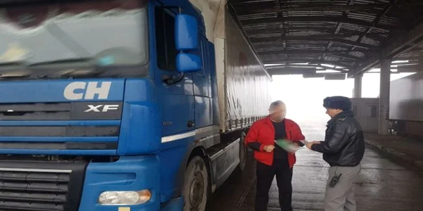 Şoferul ucrainean cu acte false FOTO Poliţia de Frontieră