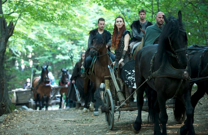 Kristy Mitchell joacă rolul reginei Boudica în serialul „Vremea barbarilor” („Barbarians Rising”)