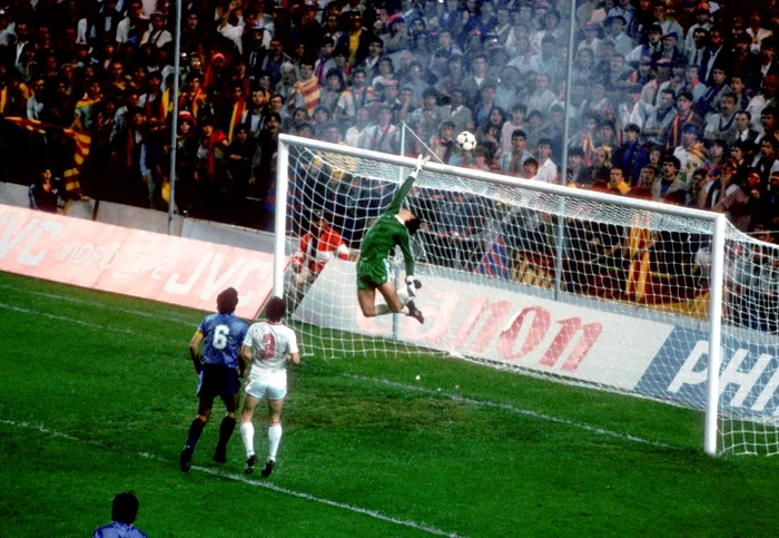 Duckadam, cel care a salvat Steaua de atâtea ori cu magia sa. Sursă: Getty Images