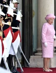 Queen Elizabeth II On Official Visit In Paris : Day One jpeg