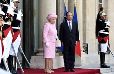 Queen Elizabeth II On Official Visit In Paris : Day One jpeg