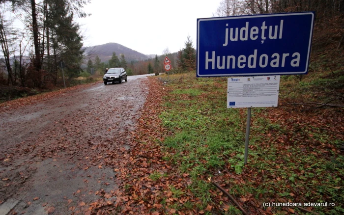 170 de kilometri de drum judeţean vor fi reabilitaţi pentru dezvoltarea turismului. FOTO: Daniel Guţă. ADEVĂRUL.