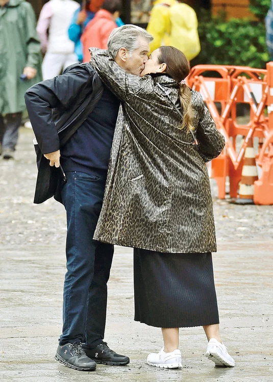 Pierce şi Keely au vrut să arate cât de mult se iubesc