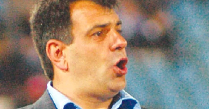 Stoica: „Arbitrul a fost un prost!“